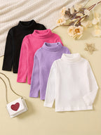 Ensemble de quatre pulls à col roulé