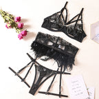 Ensemble lingerie trois pièces