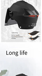 Casques de moto avec lumières Led