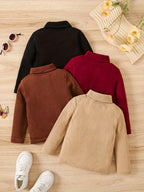 Ensemble de quatre pulls à col roulé